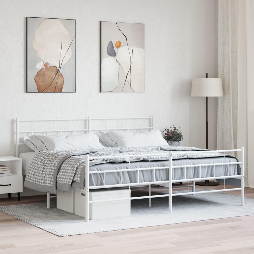 Sengeramme i metall med hode- og fotgavl hvit 200x200 cm